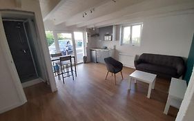Bel Appartement A 2 Pas Du Chu