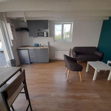 Bel Appartement A 2 Pas Du Chu Isle Extérieur photo