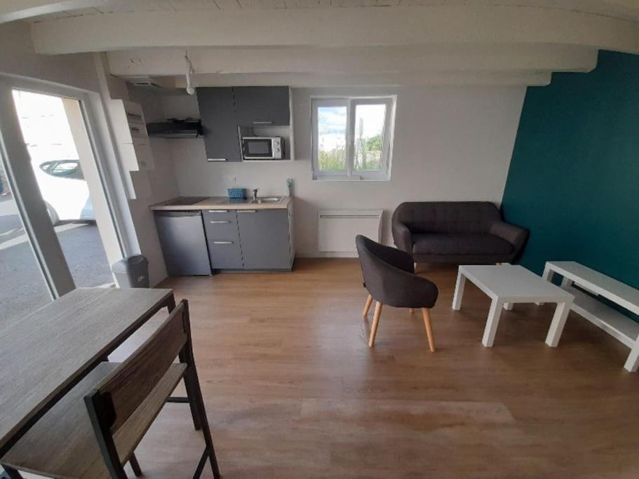 Bel Appartement A 2 Pas Du Chu Isle Extérieur photo